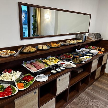 Bernardazzi Grand Hotel Кишинів Екстер'єр фото