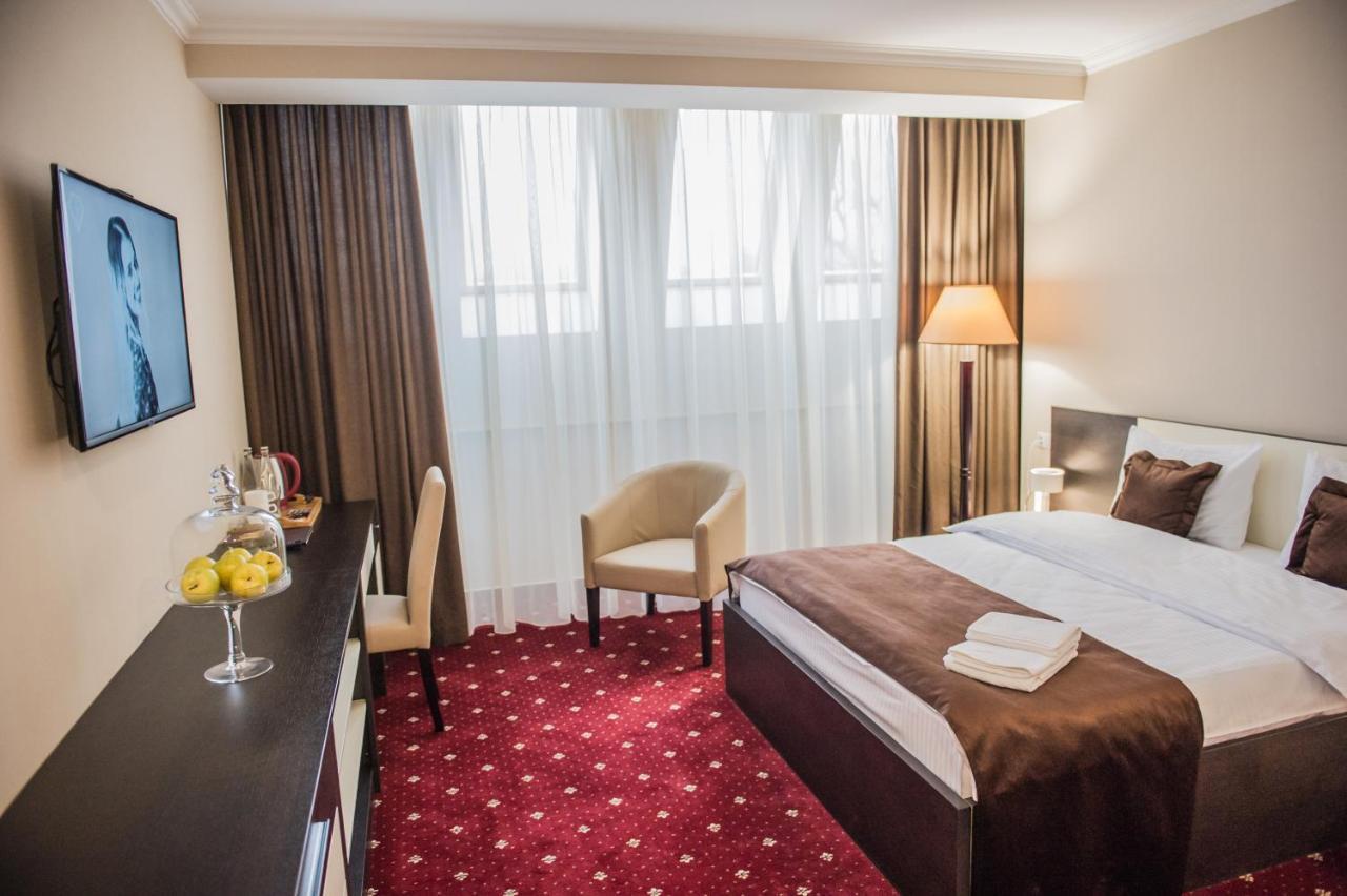Bernardazzi Grand Hotel Кишинів Екстер'єр фото