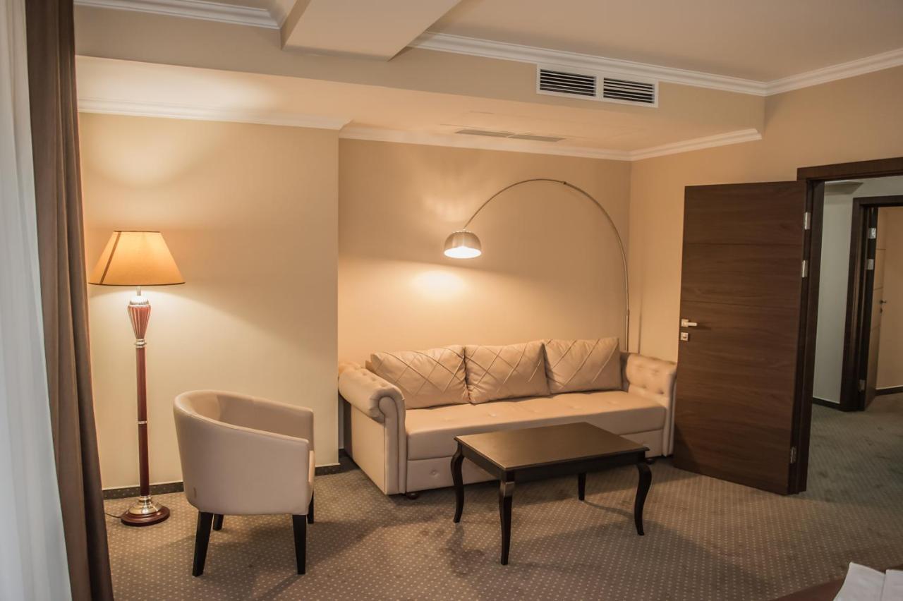 Bernardazzi Grand Hotel Кишинів Екстер'єр фото